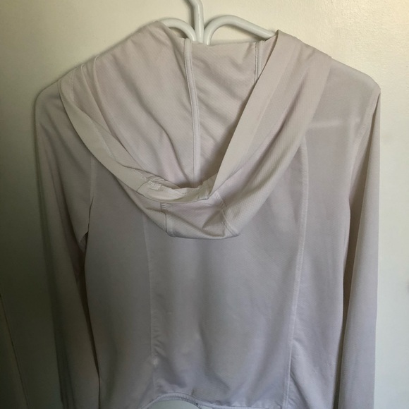 🦋WHITE ATHLETIC ZIP UP🦋 - Picture 3 of 3